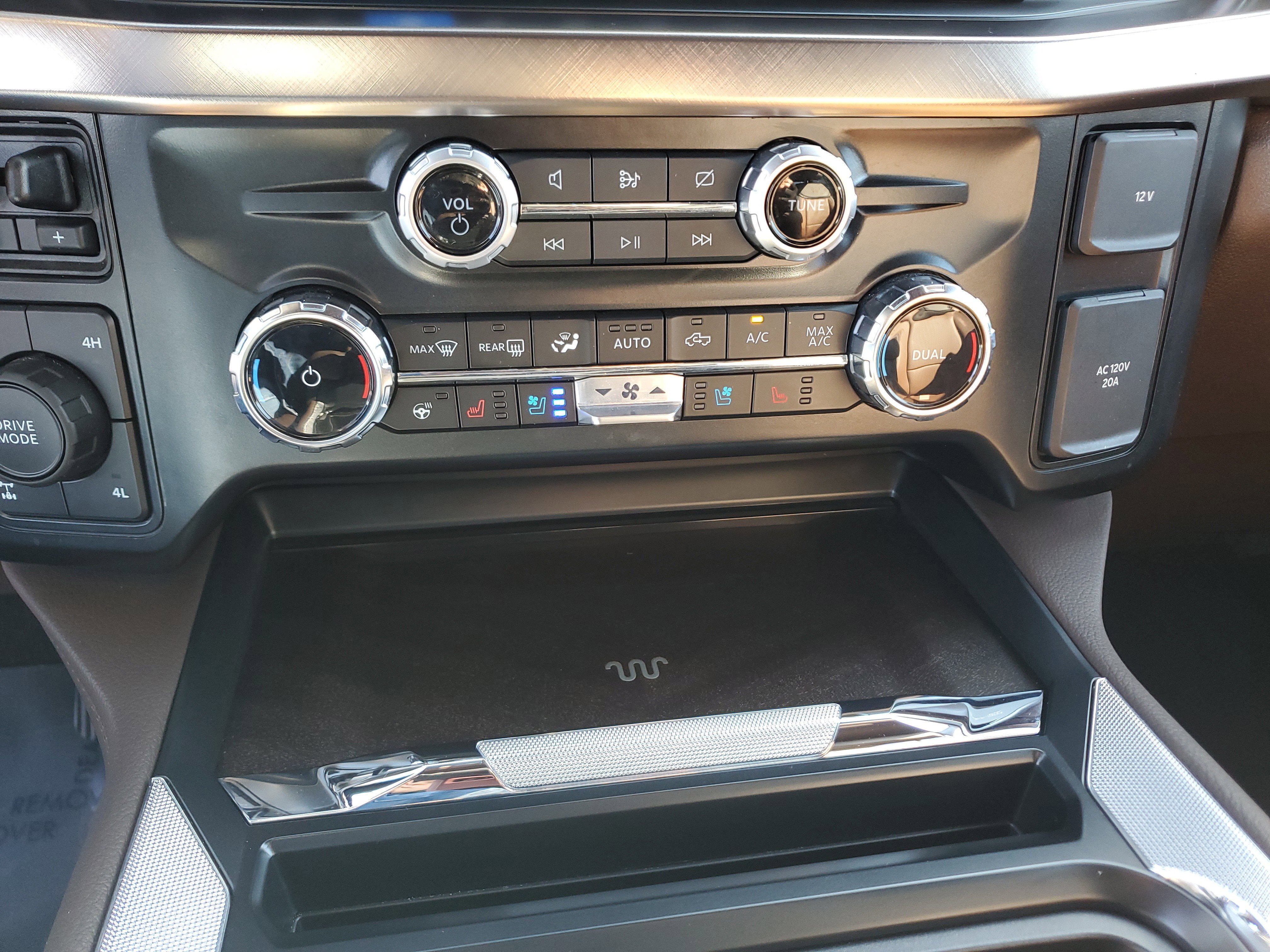 Used 2024 Ford F350 King Ranch w/ Chrome Package image 23