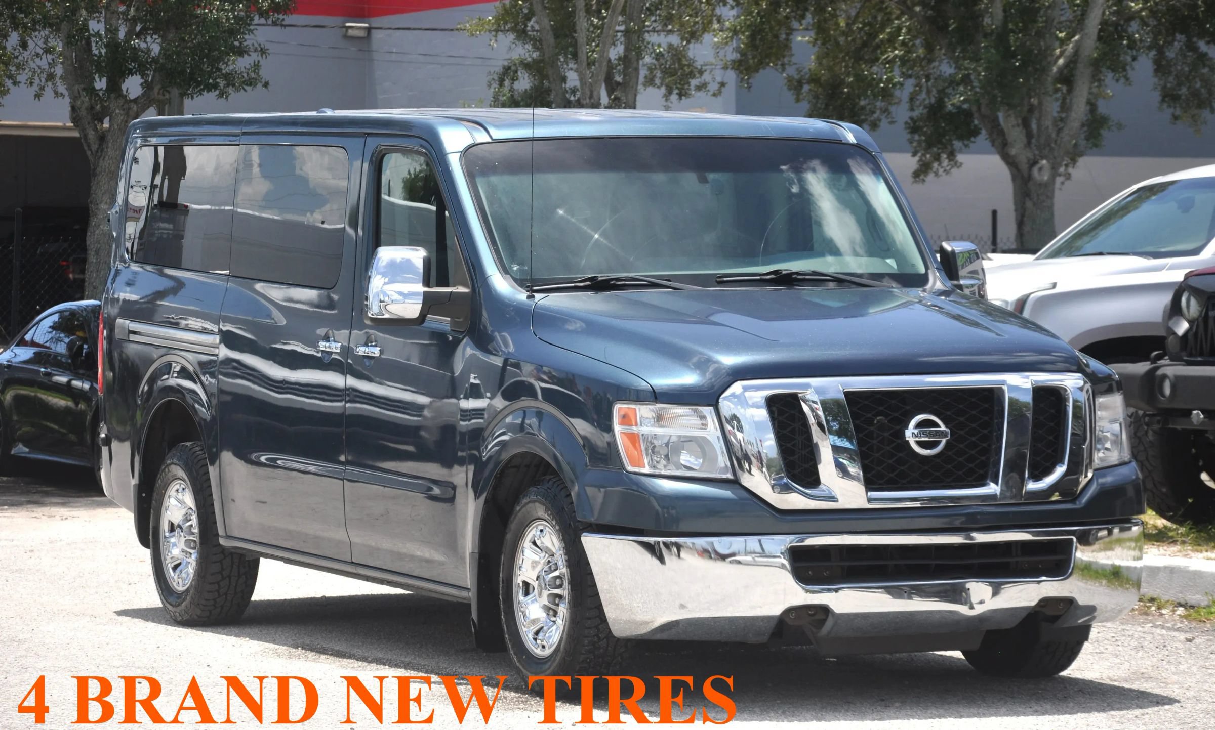 Used 2013 Nissan NV 3500 SV w/ Technology Pkg RWD image 1