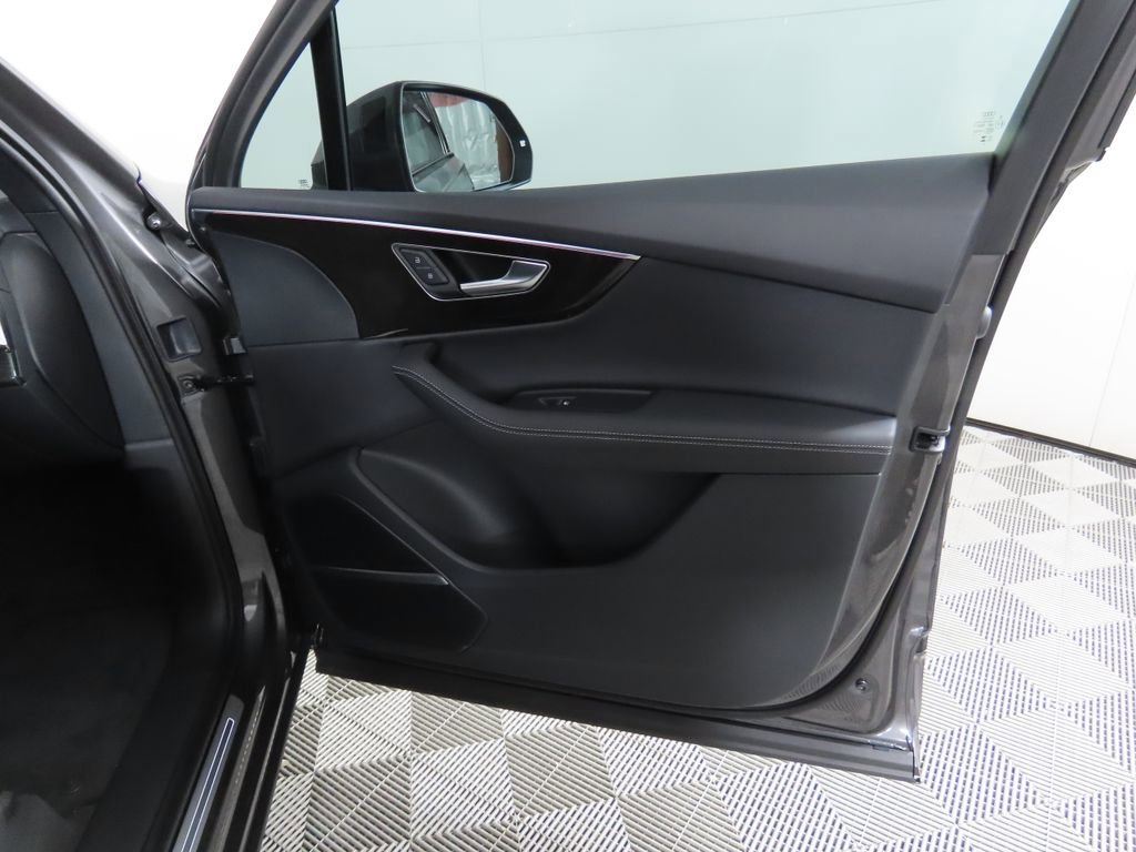 Used 2025 Audi Q7 3.0T Premium Plus w/ Premium Plus Package image 28