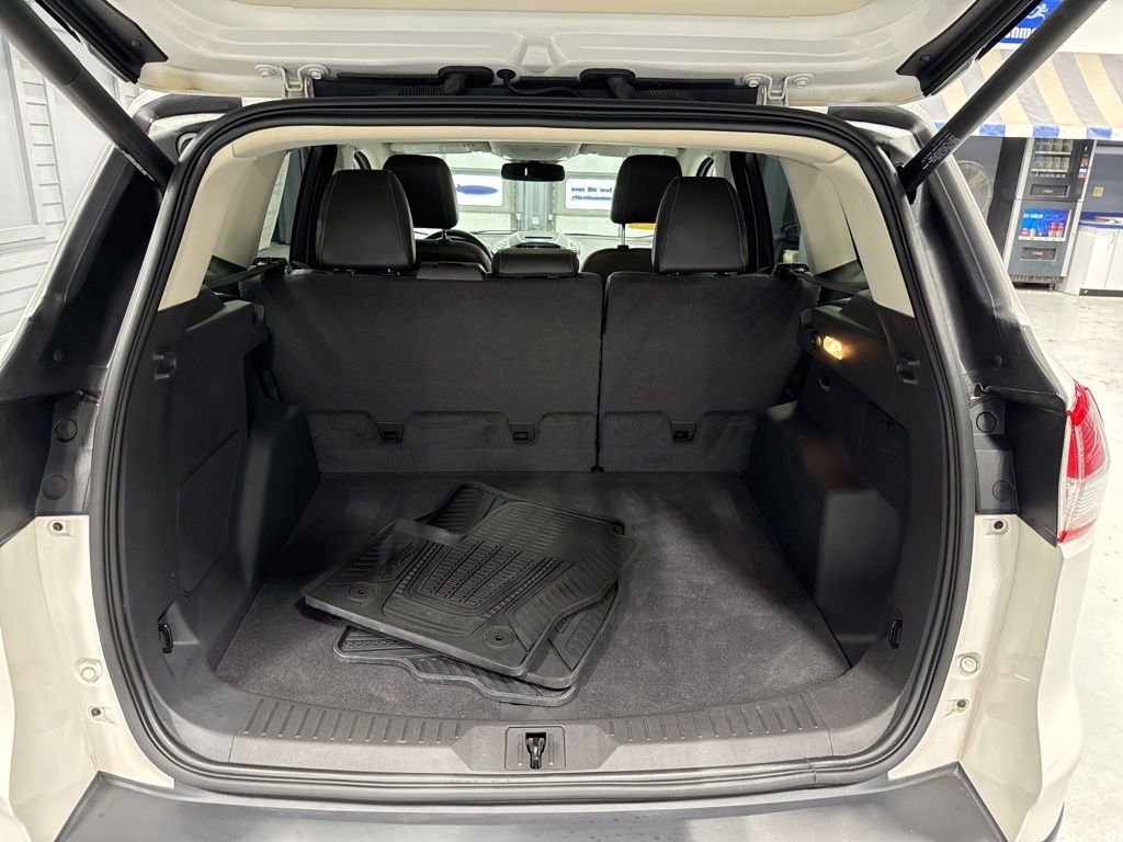 Used 2016 Ford Escape Titanium image 12