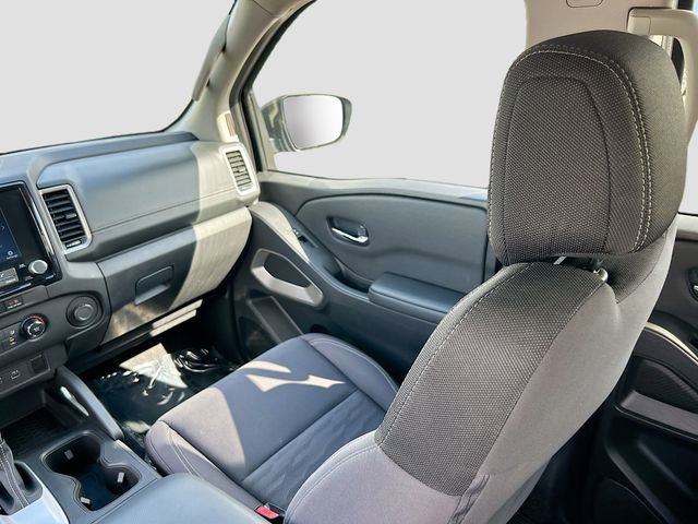 Certified 2023 Nissan Frontier SV w/ Tow Package RWD image 5