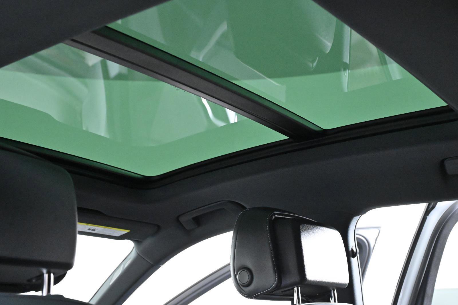 Used 2022 Audi e-tron Chronos image 31