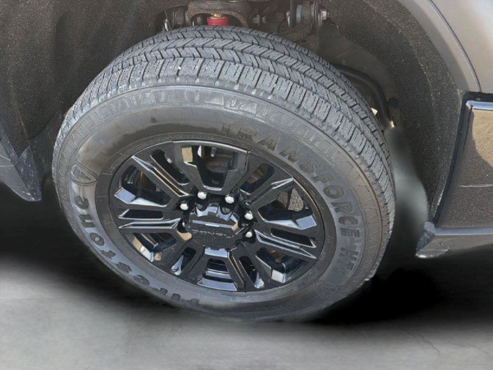 Used 2022 GMC Sierra 2500 Denali w/ Denali Black Diamond Edition image 17