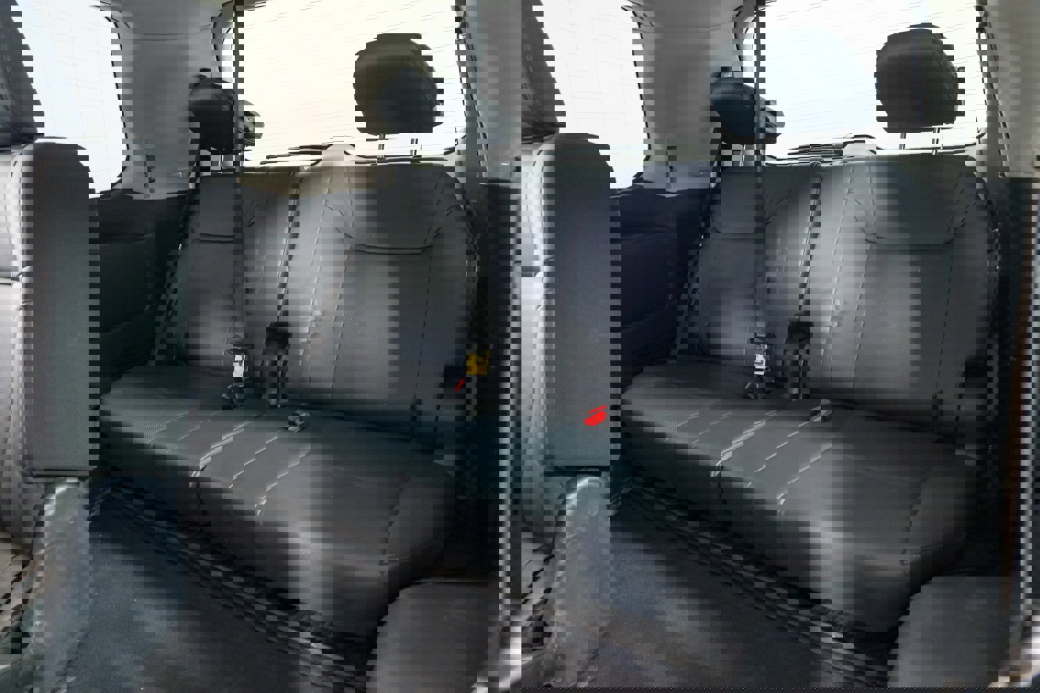 Used 2020 Lexus LX 570 4WD w/ Luxury Package image 25