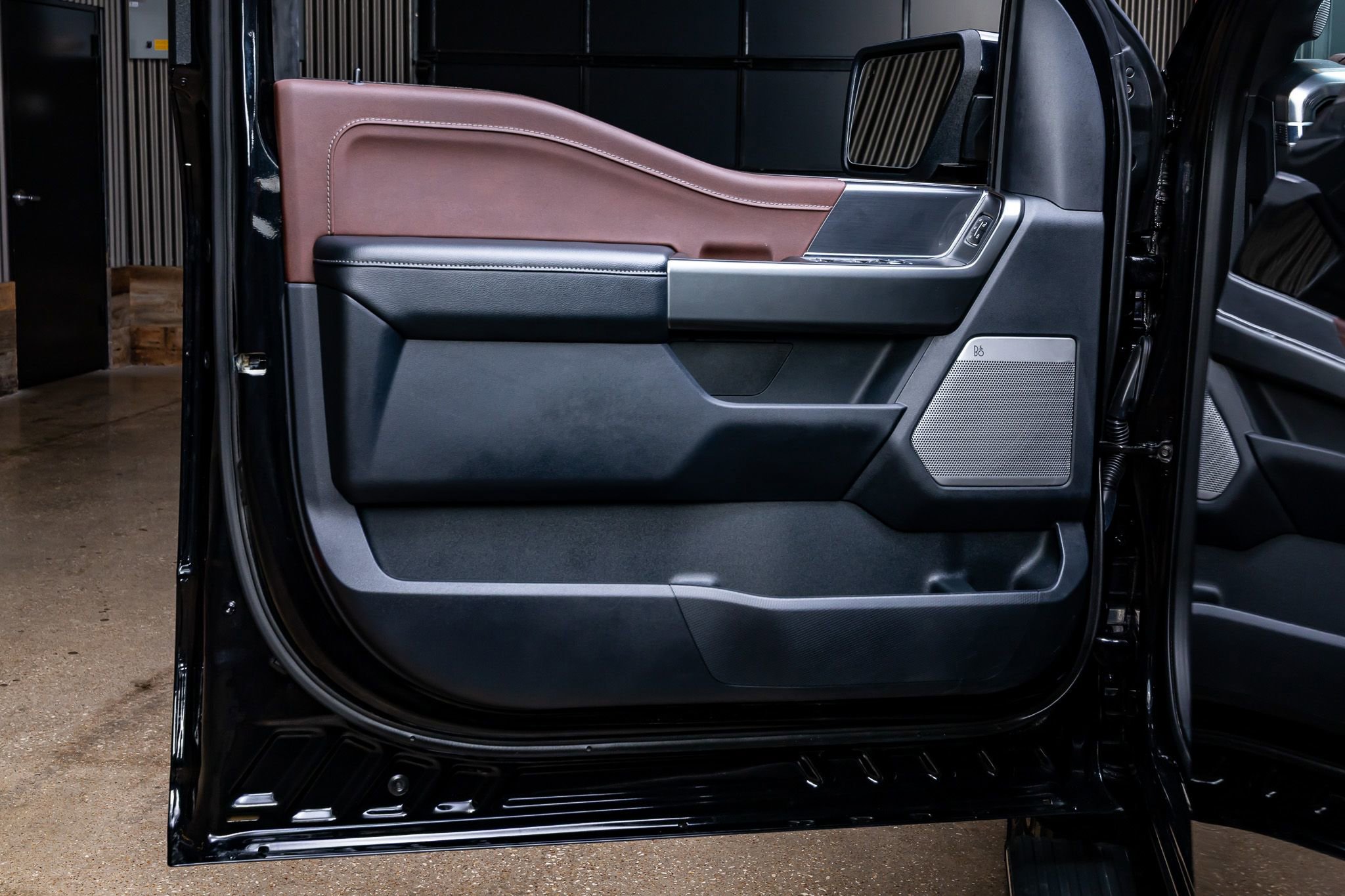 Used 2023 Ford F150 Lariat w/ Equipment Group 502A High image 35