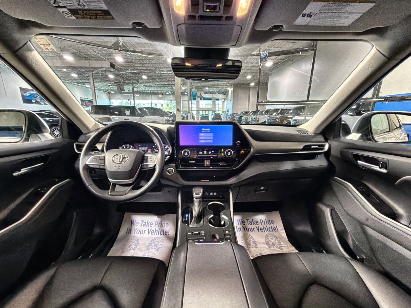 Used 2023 Toyota Highlander XLE image 43