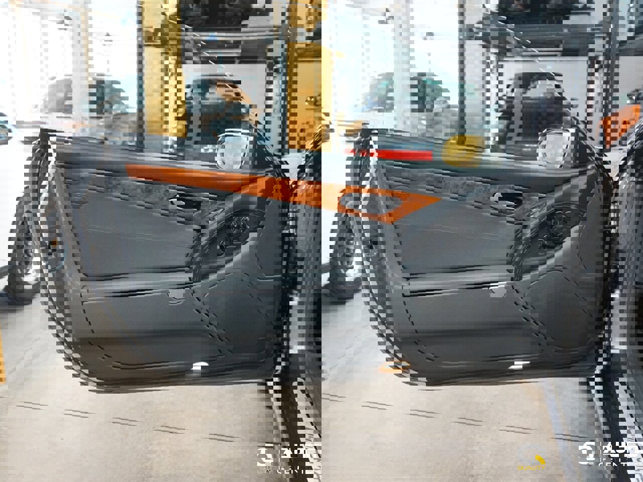 Used 2004 Mercedes-Benz SL 55 AMG image 12