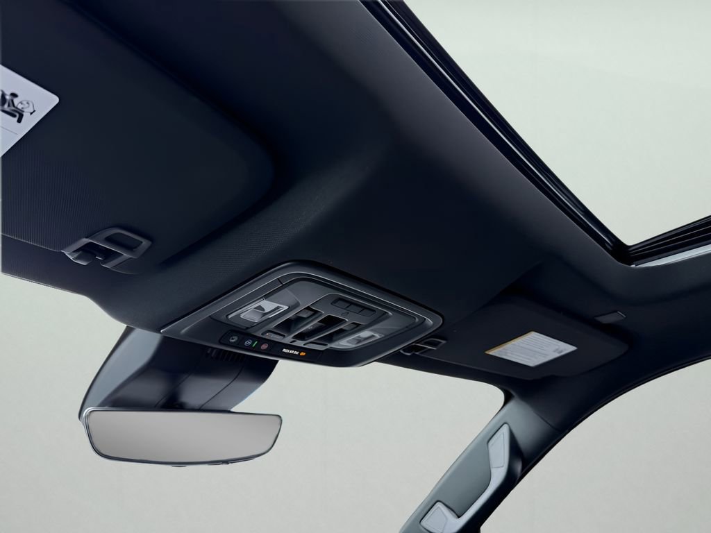 Used 2026 Chevrolet Silverado 1500 High Country w/ Technology Package image 34