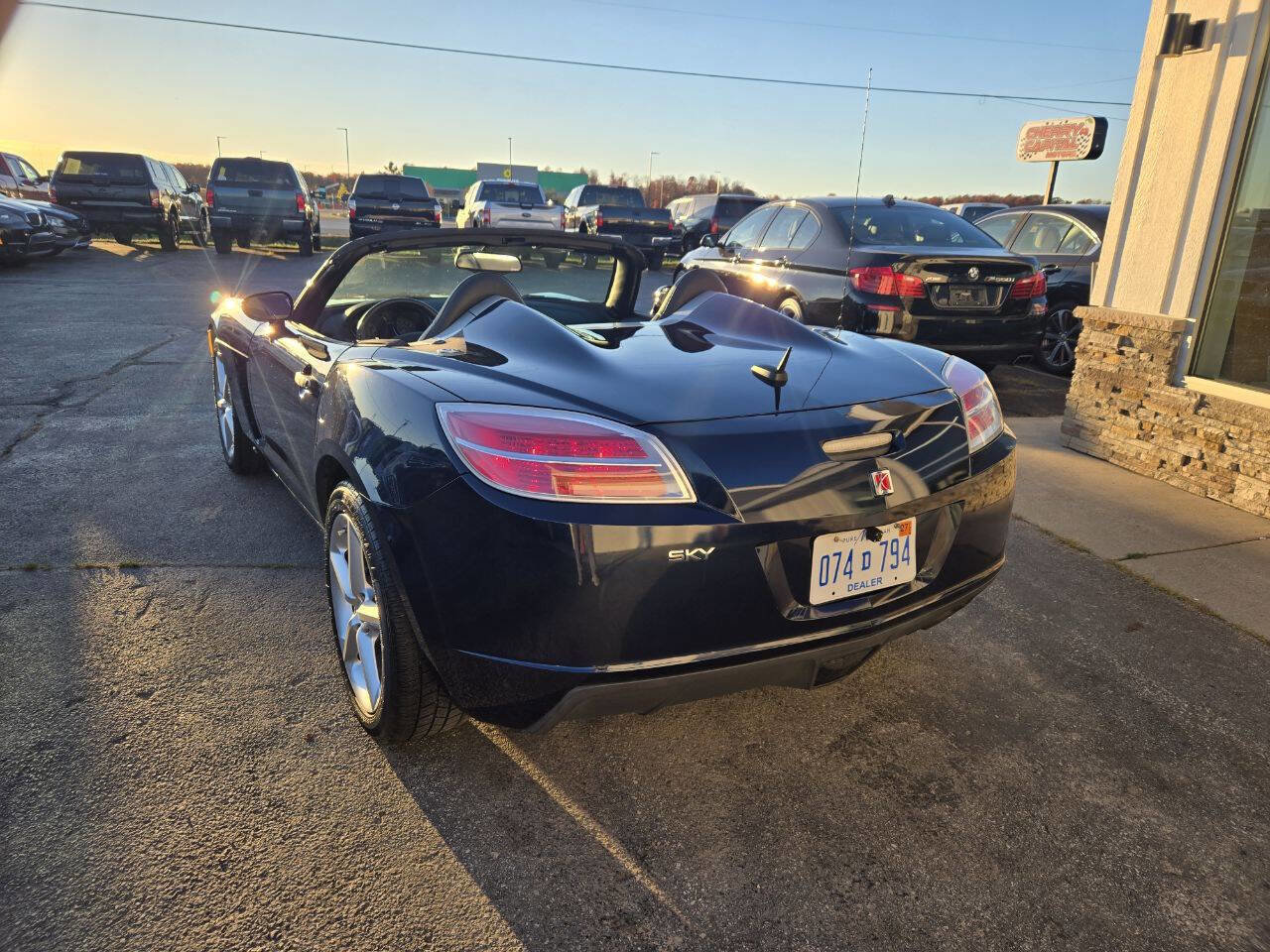 Used 2008 Saturn Sky w/ Premium Trim Package image 18