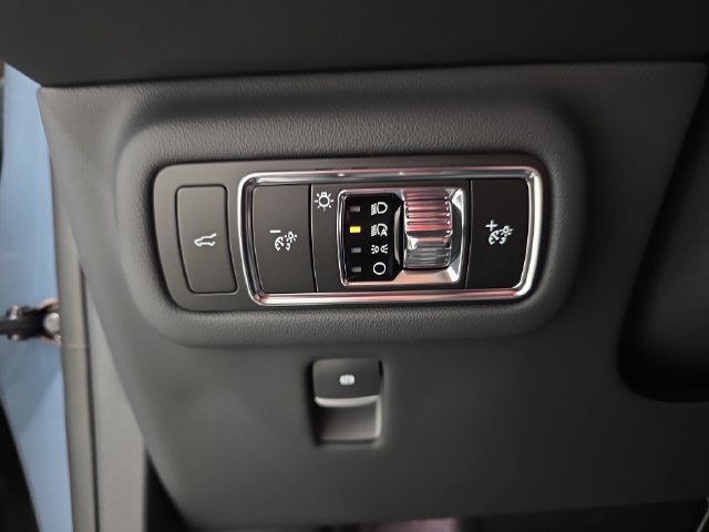 New 2026 Lincoln Nautilus Reserve w/ Jet Appearance Package AWD/4WD image 22