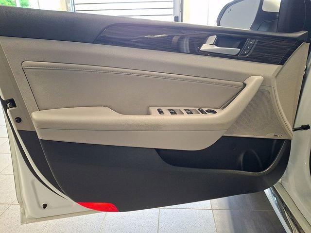 Used 2017 Hyundai Sonata Limited w/ Tech Package 03 FWD image 11
