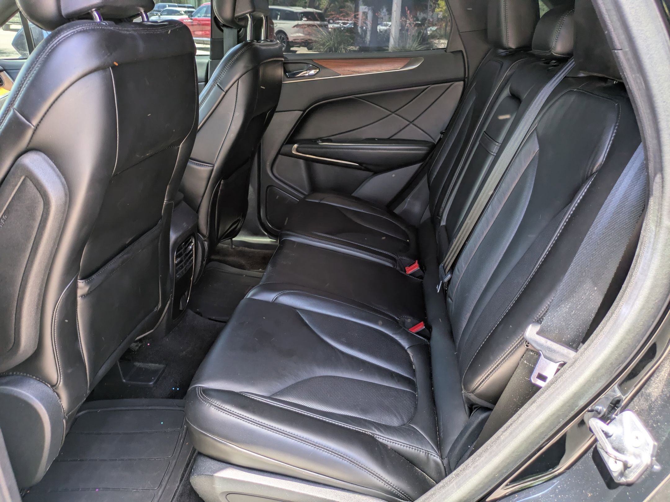 Used 2017 Lincoln MKC Select w/ Select Plus Package FWD image 11