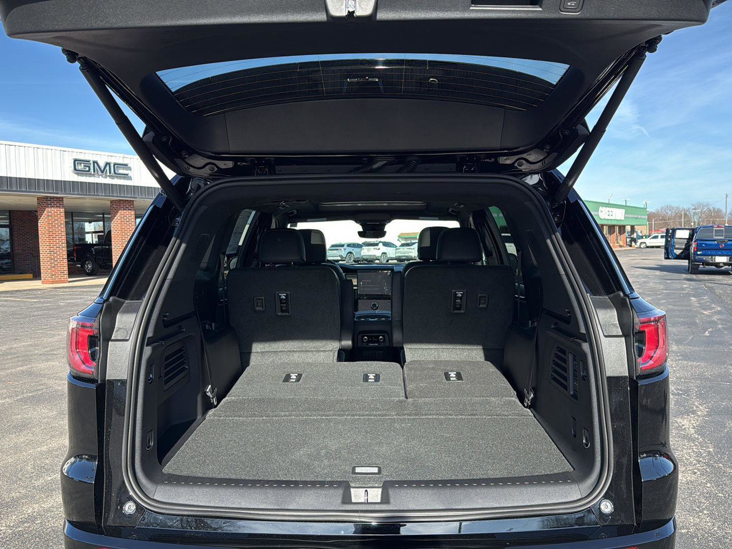 New 2026 GMC Acadia Denali Ultimate image 17