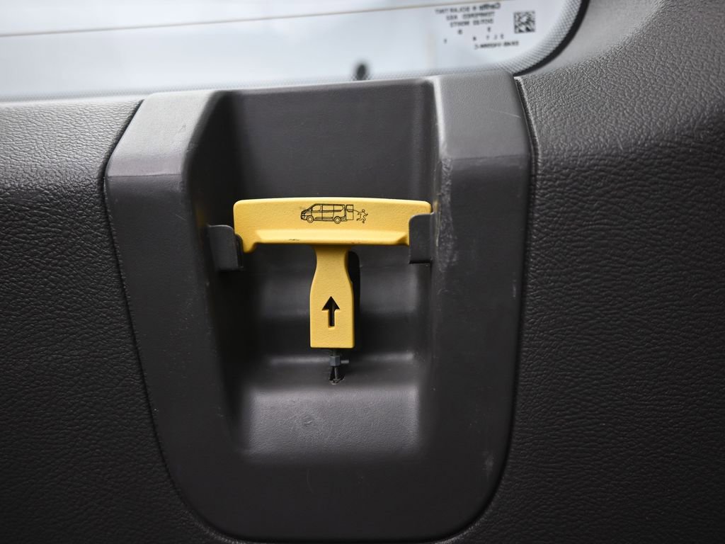 Used 2023 Ford Transit 350 XLT image 15