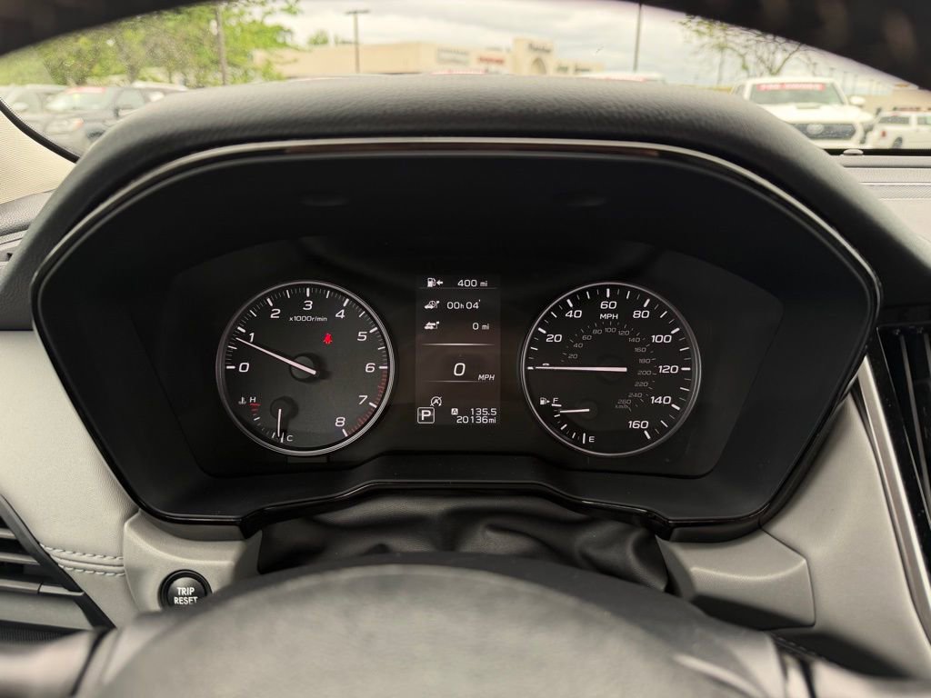 Used 2025 Subaru Outback Premium AWD/4WD image 16