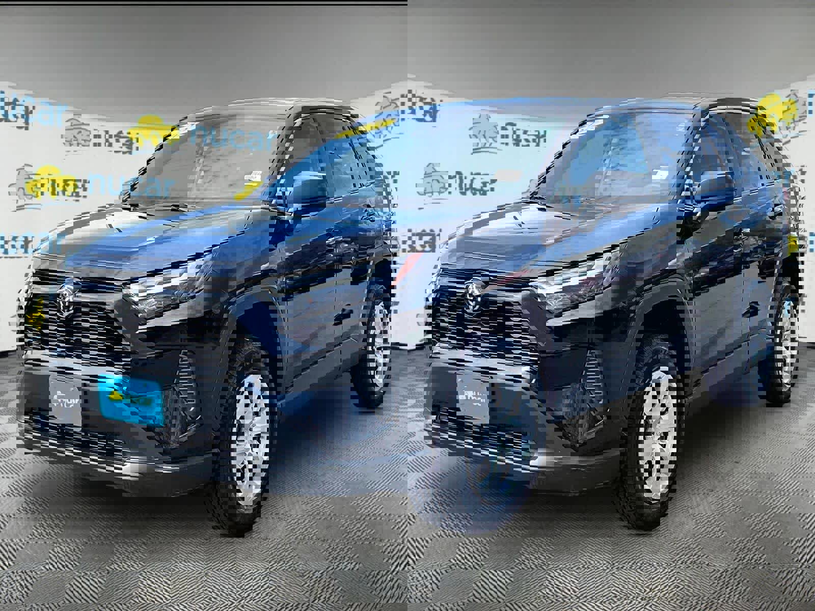 Used 2025 Toyota RAV4 LE image 3