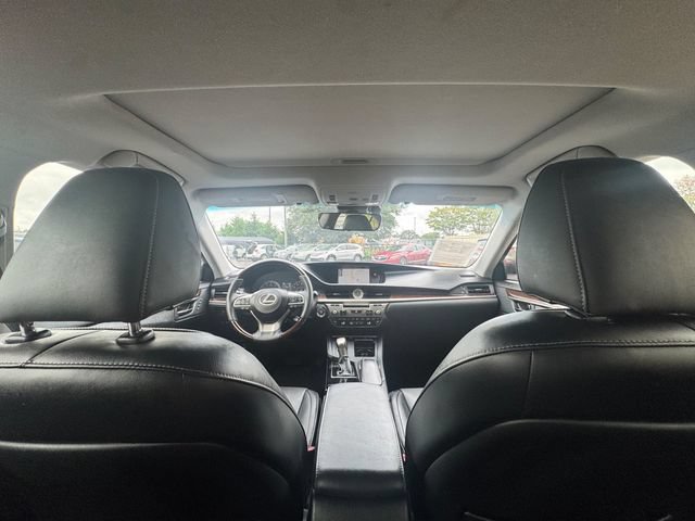 Used 2018 Lexus ES 350 w/ Navigation System Package FWD image 7