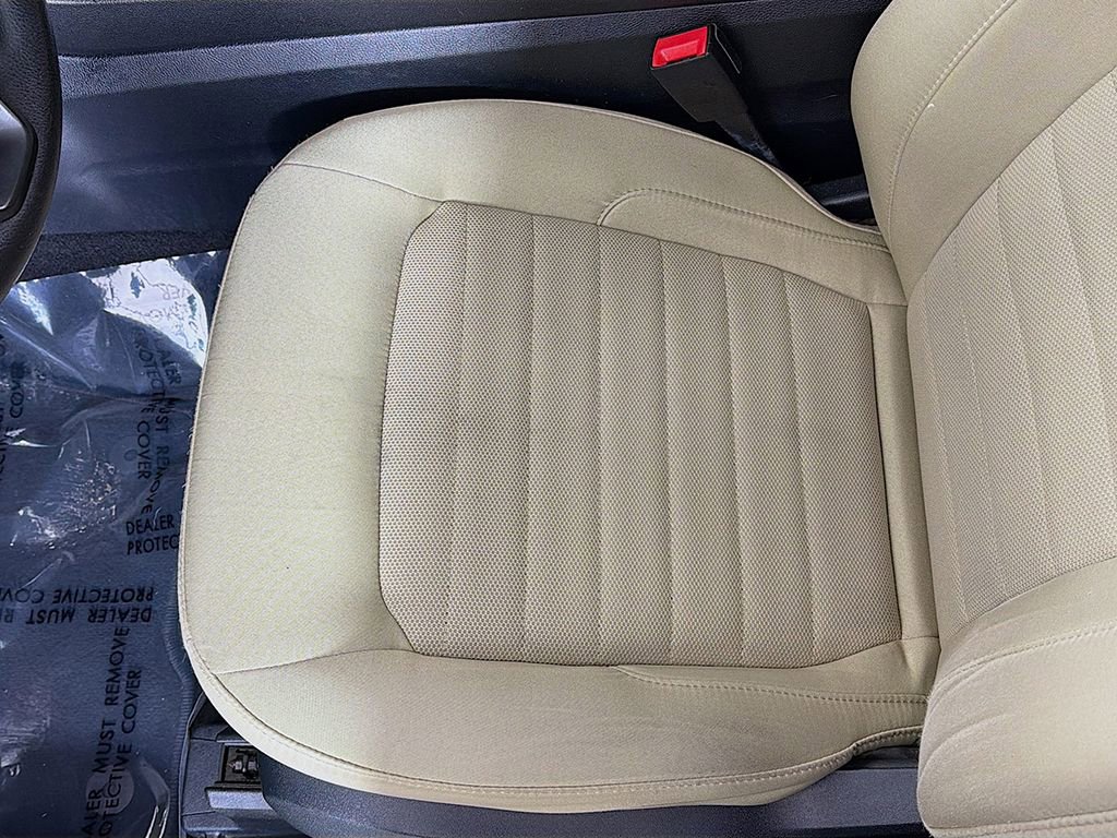 Used 2022 Ford Edge SE image 19