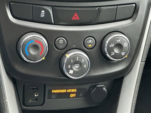 Certified 2020 Chevrolet Trax LT w/ Driver Confidence Package image 33