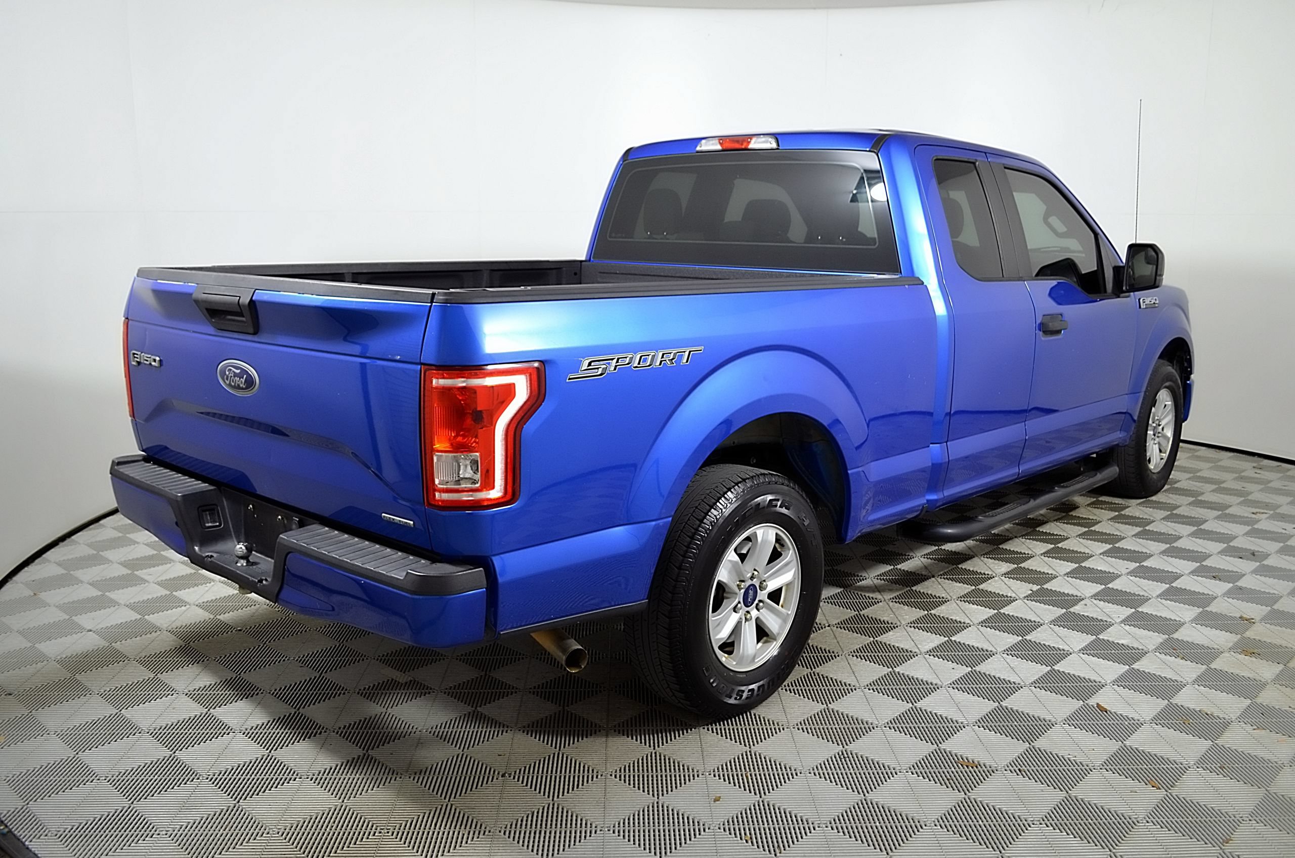 Used 2015 Ford F150 XL w/ Equipment Group 101A Mid RWD image 7