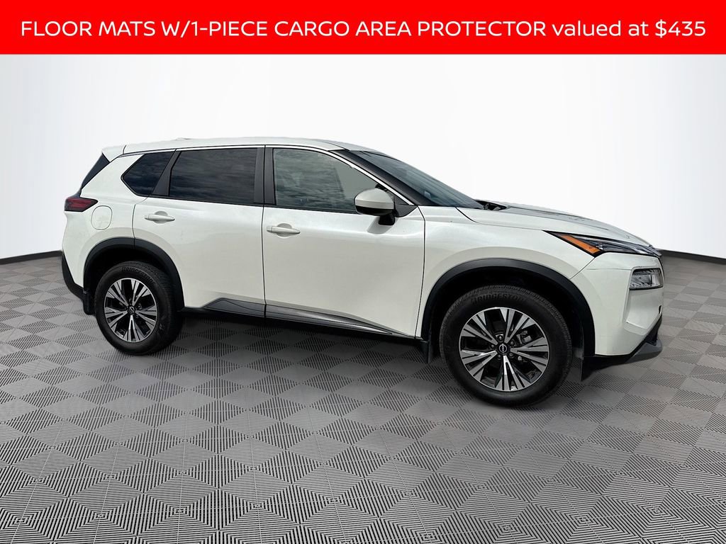 Used 2023 Nissan Rogue SV FWD image 2