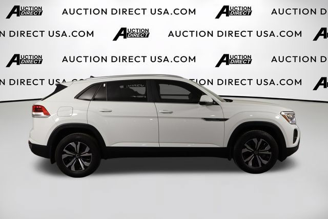 Used 2025 Volkswagen Atlas Cross Sport SE FWD image 38