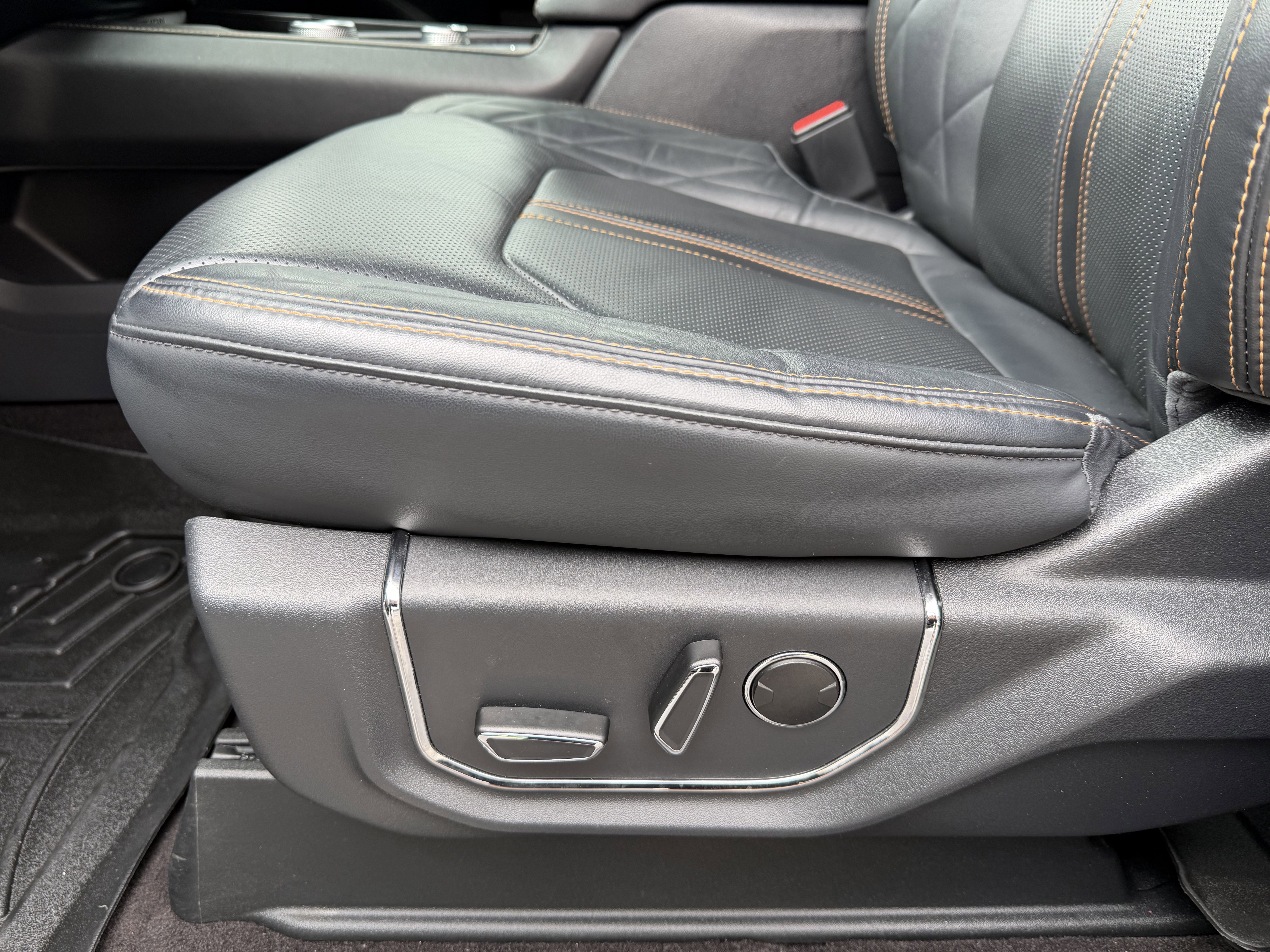 Certified 2023 Ford Expedition Max Platinum AWD/4WD image 30