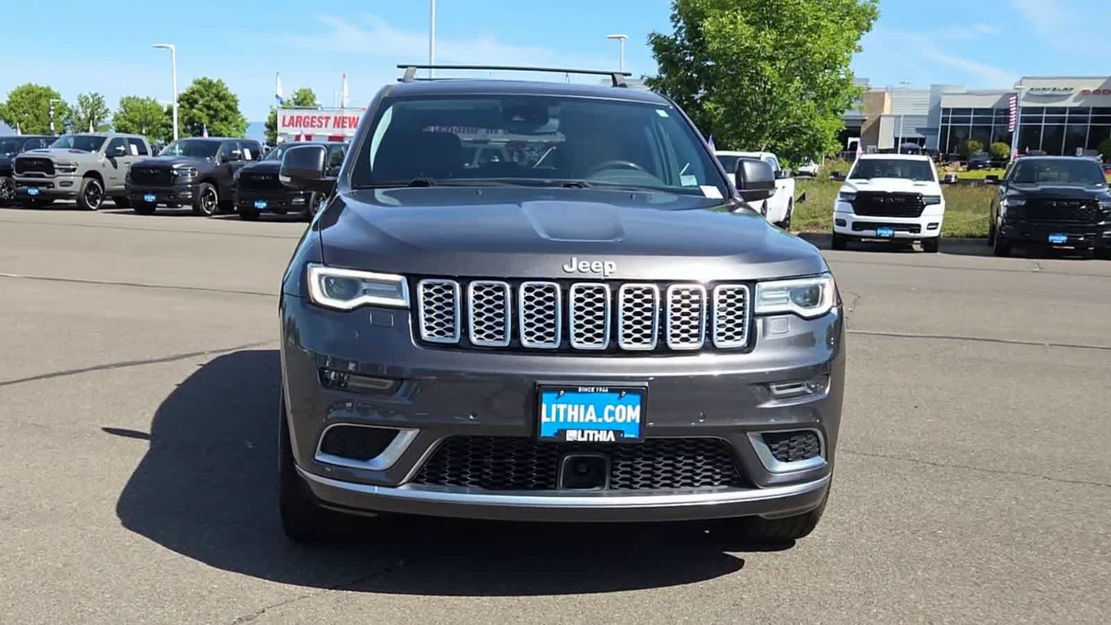 Used 2020 Jeep Grand Cherokee Summit w/ Platinum Series Group AWD/4WD image 3