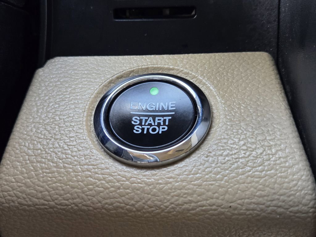 Used 2020 Ford F250 Lariat w/ Lariat Ultimate Package image 19