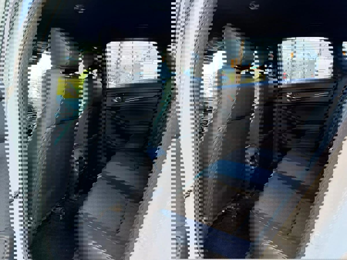 Used 2018 Honda Accord Sport image 41