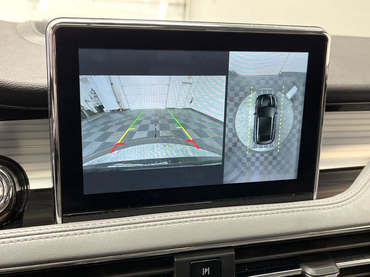 Used 2022 Lincoln Corsair AWD w/ Premium Package image 6