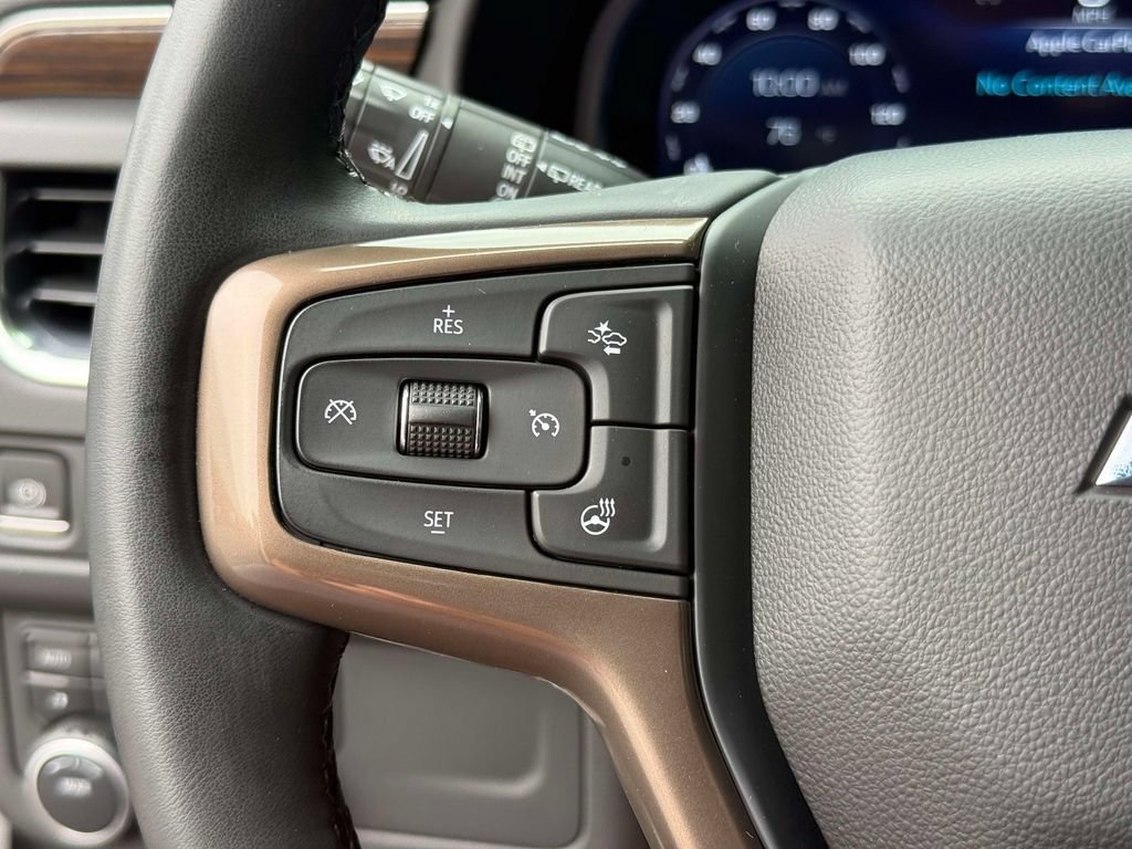 Used 2023 Chevrolet Suburban High Country w/ Premium Package 2 AWD/4WD image 33