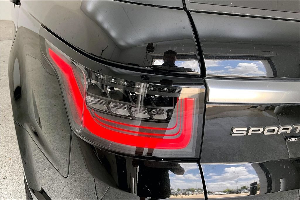 Used 2020 Land Rover Range Rover Sport HSE AWD/4WD image 36