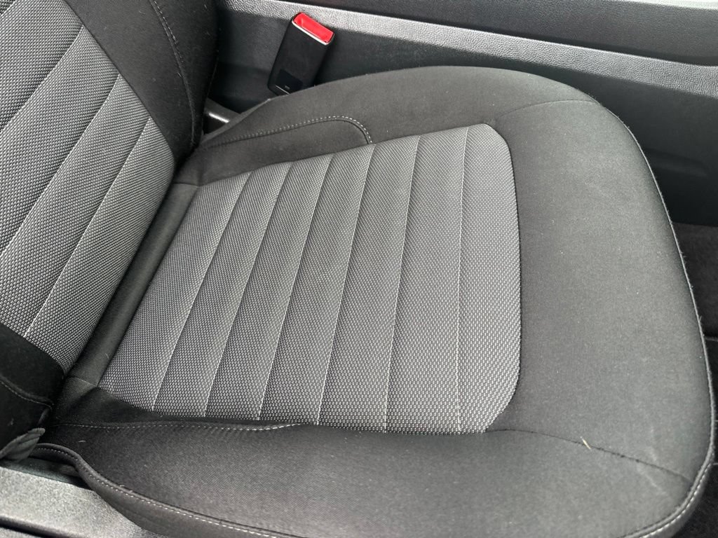 Used 2022 Ford Edge SE w/ Black Appearance Package AWD/4WD image 6