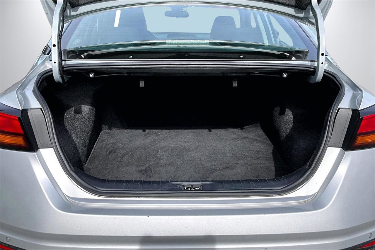 Used 2024 Nissan Altima 2.5 SR image 24