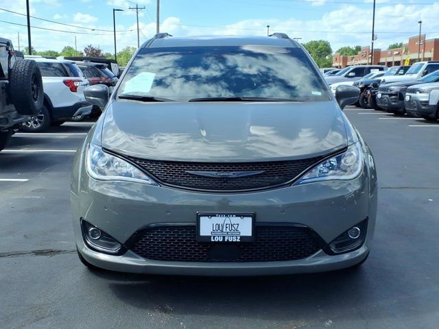 Used 2020 Chrysler Pacifica Touring-L w/ Advanced Safetytec Group AWD/4WD image 28