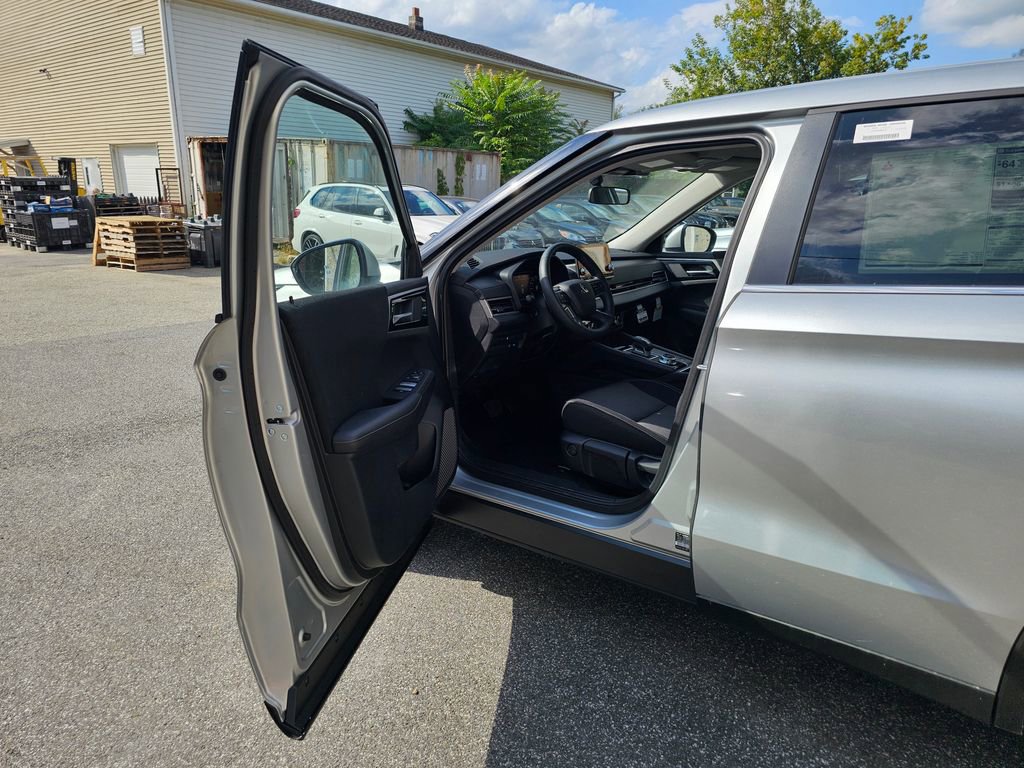 New 2025 Mitsubishi Outlander ES AWD/4WD image 7
