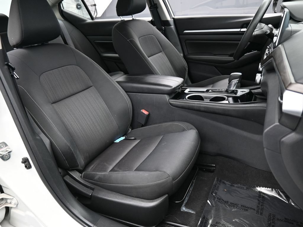 Used 2023 Nissan Altima 2.5 SV FWD image 46