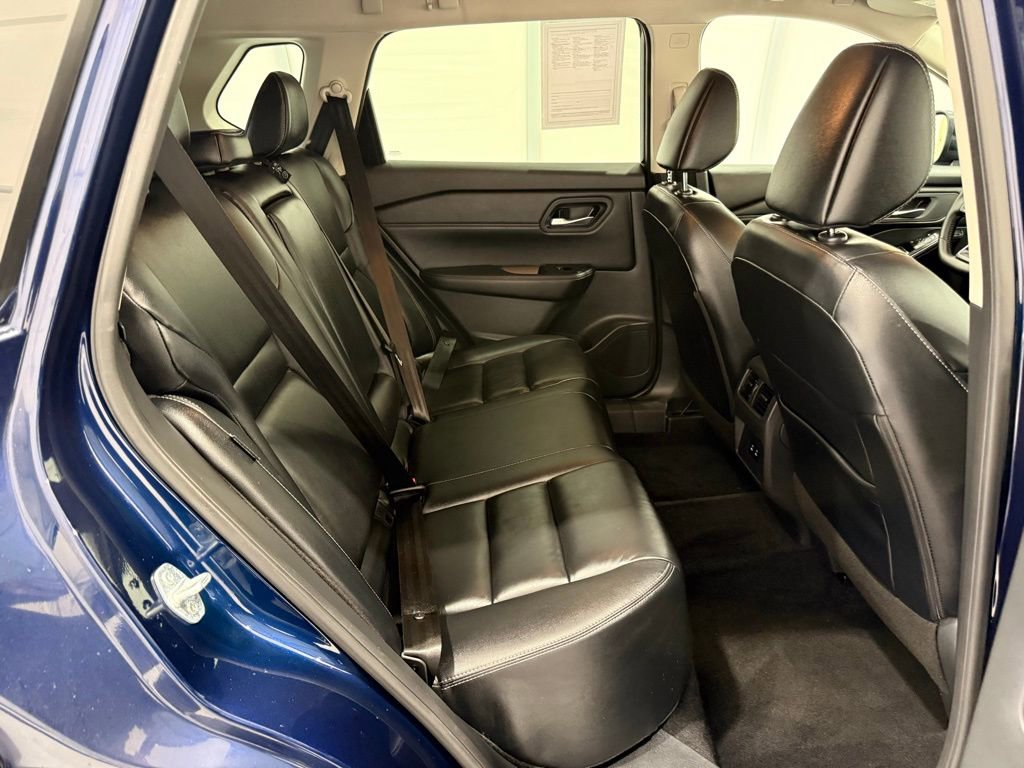 Used 2026 Nissan Rogue SL image 24