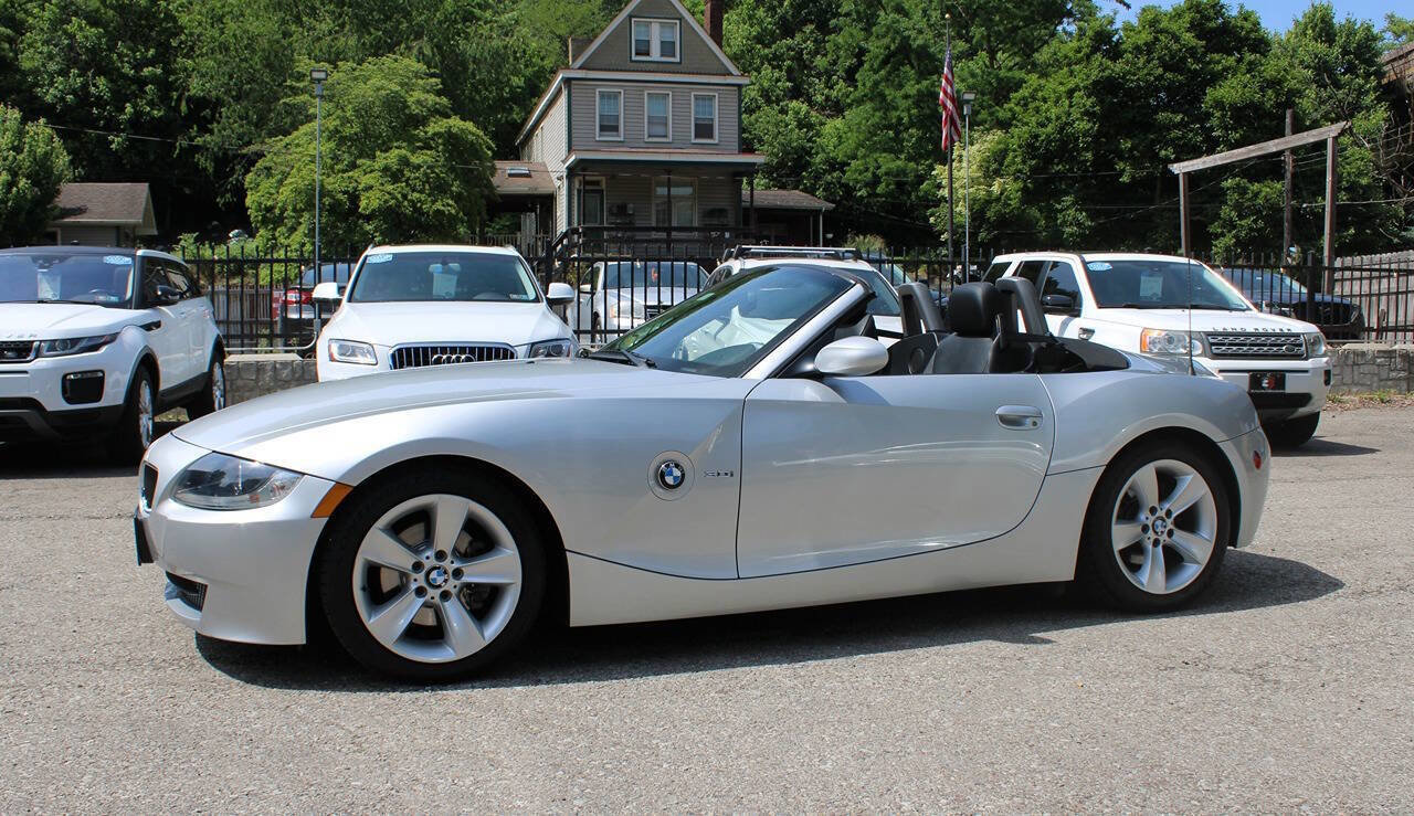 Used 2006 BMW Z4 3.0i RWD image 5