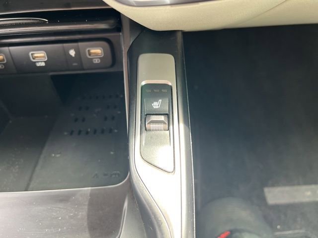 Certified 2023 Kia Sorento EX image 25