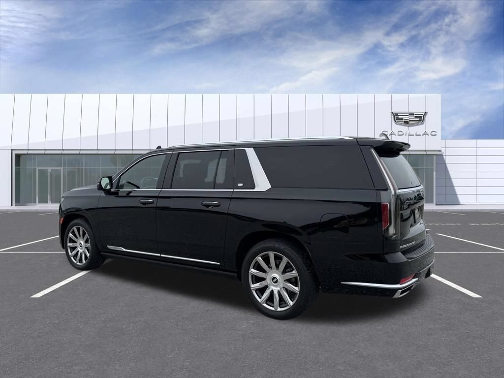 Certified 2024 Cadillac Escalade ESV Premium Luxury Platinum AWD/4WD image 4