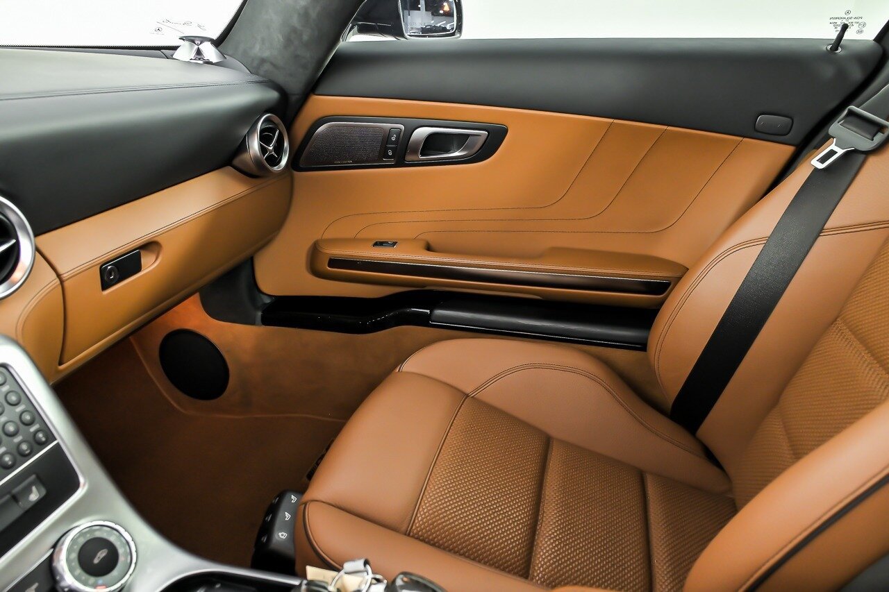 Used 2012 Mercedes-Benz SLS AMG Coupe image 39