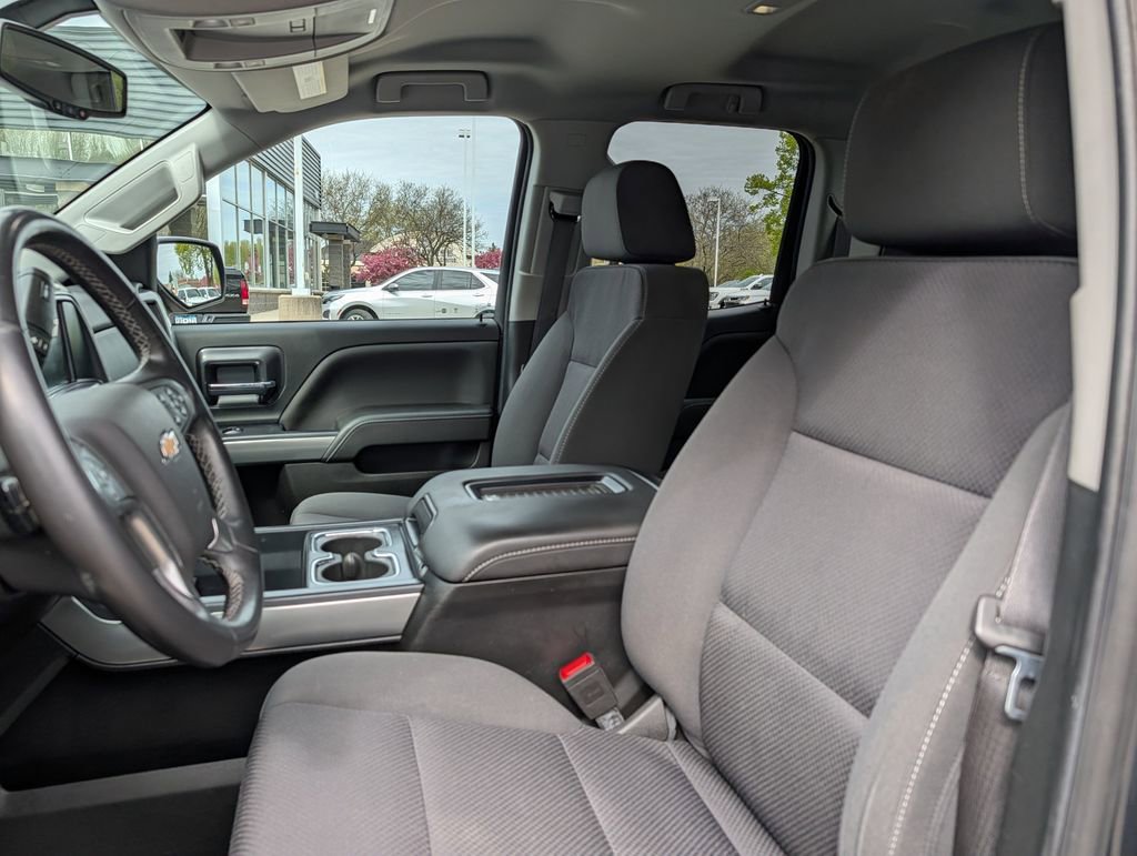Used 2018 Chevrolet Silverado 1500 LT w/ All Star Edition AWD/4WD image 34