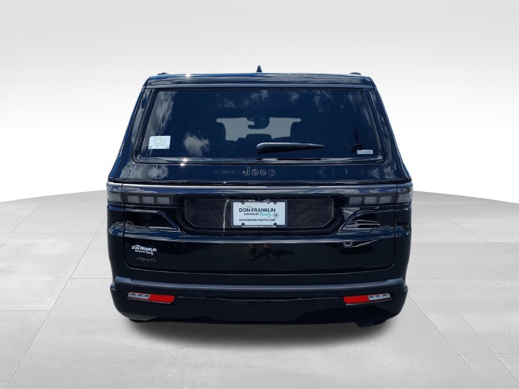 New 2026 Jeep Grand Wagoneer Limited AWD/4WD image 7