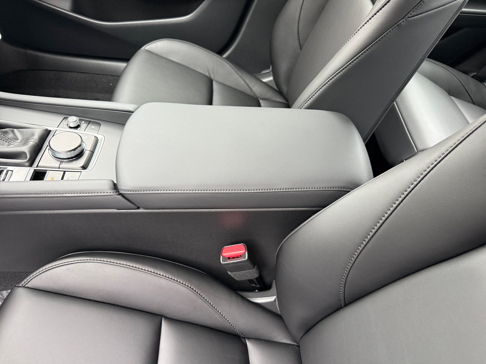 New 2026 MAZDA MAZDA3 2.5 S Sedan w/ Preferred Pkg FWD image 14