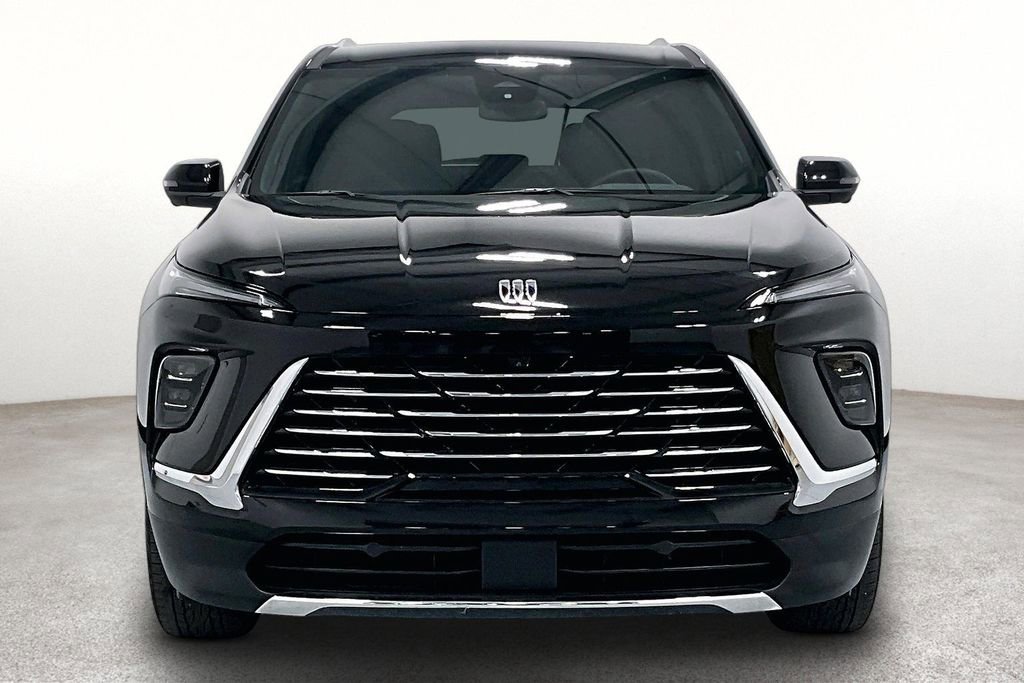Used 2025 Buick Enclave Preferred FWD image 4