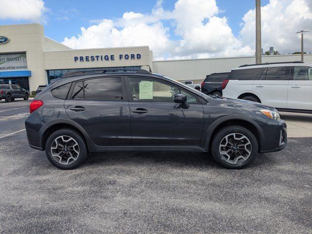 Used 2017 Subaru Crosstrek 2.0i Limited image 4