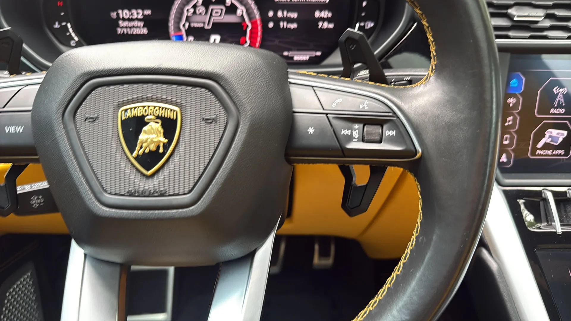 Used 2019 Lamborghini Urus AWD/4WD image 34