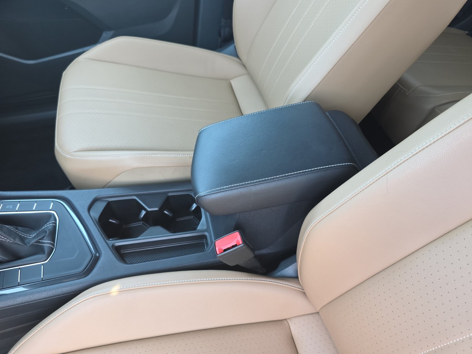 Certified 2022 Volkswagen Tiguan SE FWD image 15